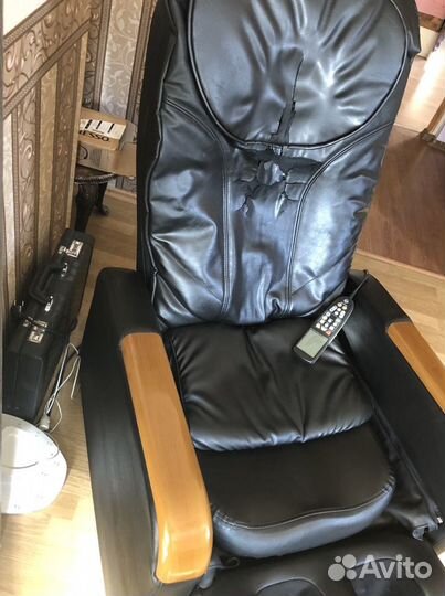 Массажное кресло