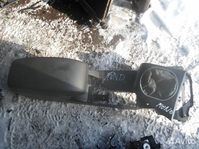 Подлокотник Mondeo 3 консоль бардачок