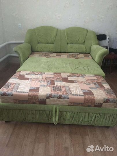 Диван