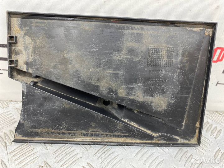 Б/У Площадка под аккумулятор (крепление акб)