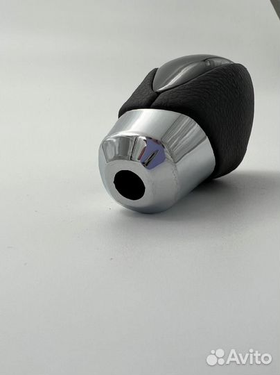 Ручка АКПП кпп Toyota Aqua Черная Y2330