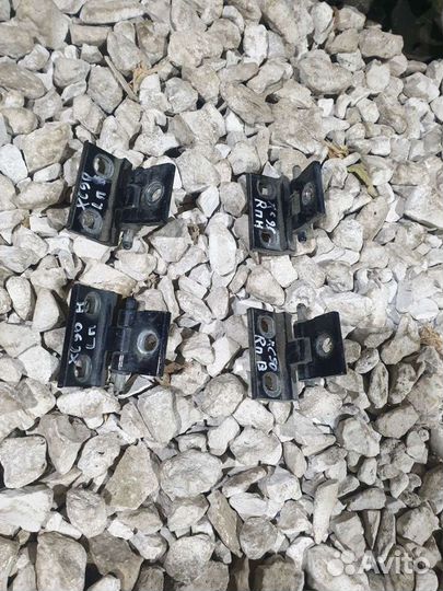 Петли передние Volvo XC90 Вольво