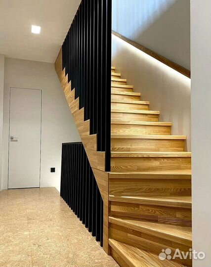 Лестница на второй этаж