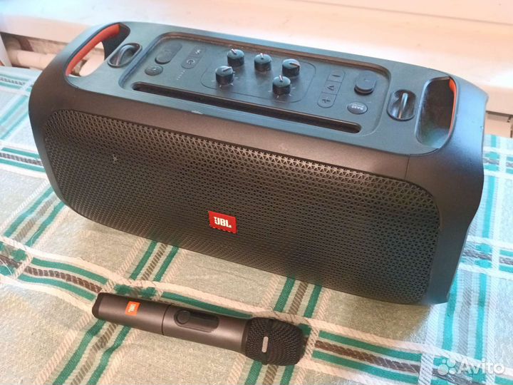 Колонка JBL partybox on-the-go