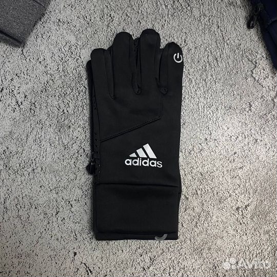 Перчатки Adidas новые