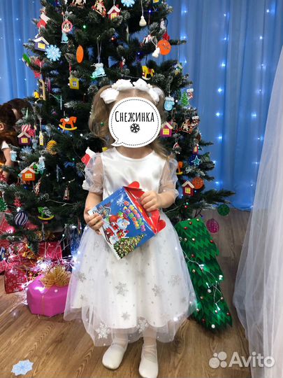 Платье снежинки новогднее