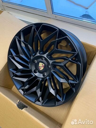 Диски для на Порше Porsche Cayenne 3 / Coupe R20