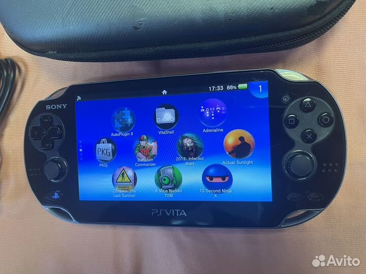 PS Vita 8 Гб Прошитая+26 игр