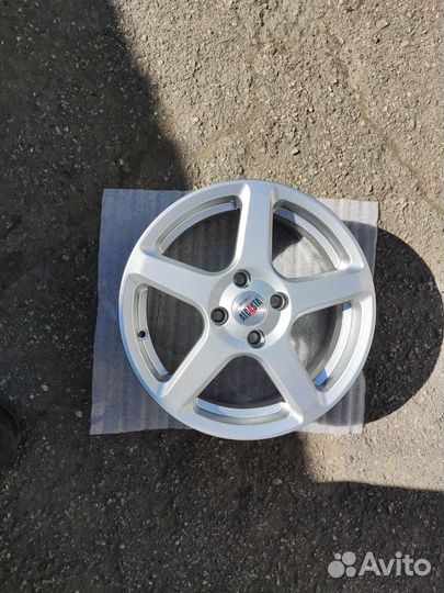 Литые диски r 15 4100 Alcasta M62