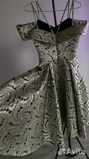 Платье вечернее