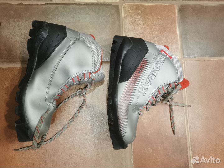 Лыжные ботинки sns