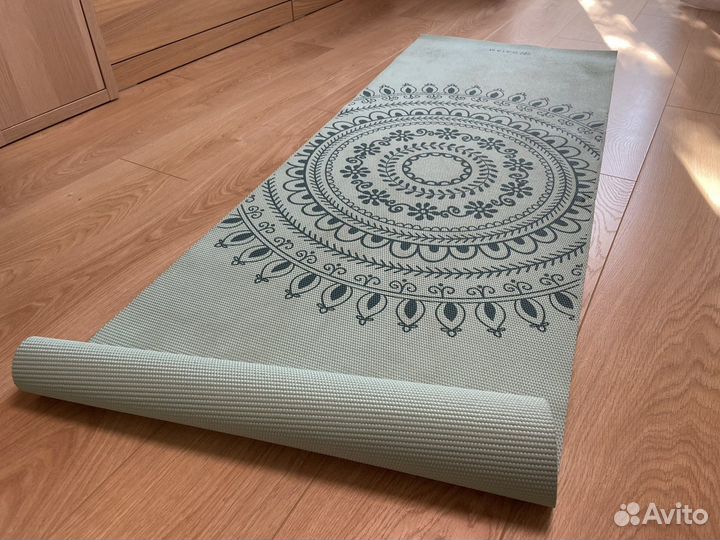 Коврик для йоги