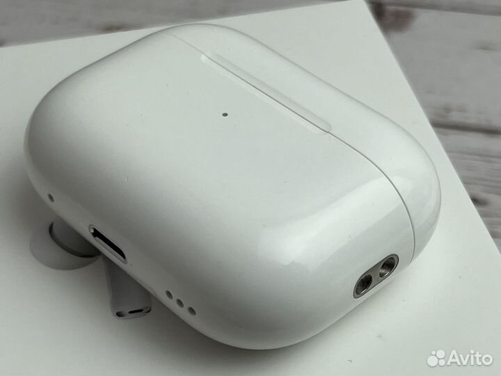 AirPods Pro (2nd generation) 2022 Lightning