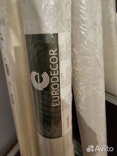 Обои флизелиновые