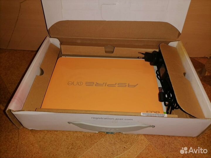 Яркий нетбук Acer/коробка/4ядра/2*320Гб/5час акб