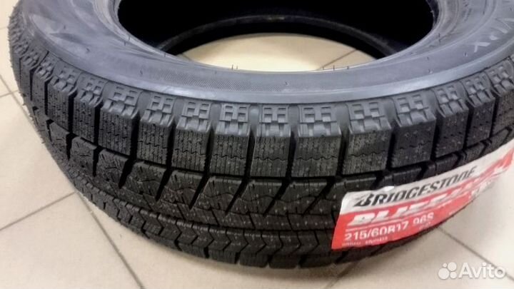 Bridgestone Blizzak VRX 245/50 R18 100S