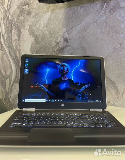 HP Pavilion 15-aw005ur