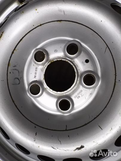 Колёсо в сборе Б/У 215/65 R16 на Volkswagen