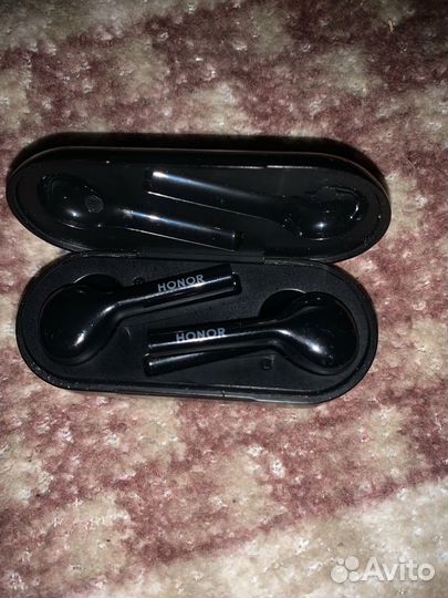 Беспроводные наушники honor