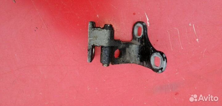 Петля двери правая Land Rover Range Rover AJ