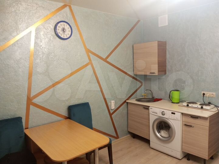 2-к. квартира, 45 м², 3/18 эт.