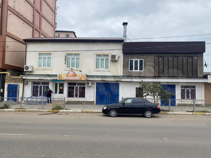 Дом 336,9 м² на участке 2,72 га