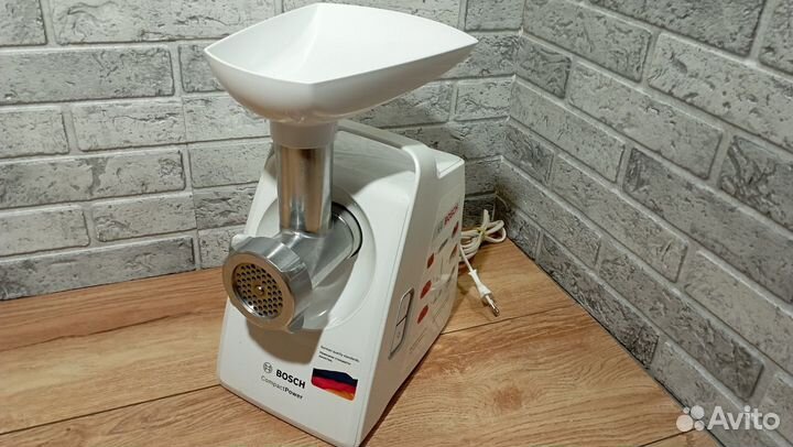 Мясорубка Bosch MFW3520W