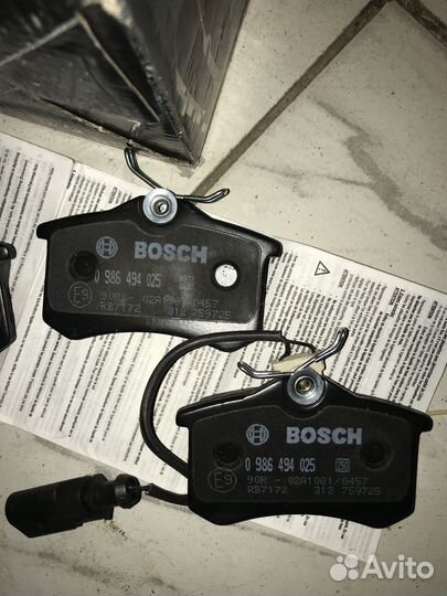 Тормозные колодки задние bosch 0986494025 для VAG