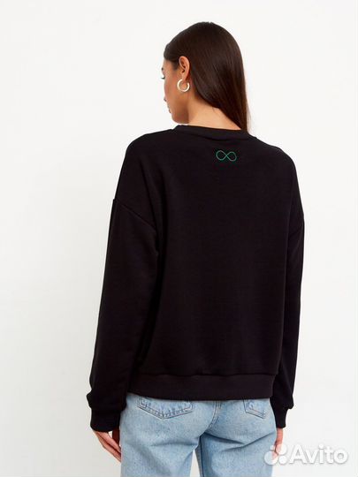 Свитшот женский оверсайз