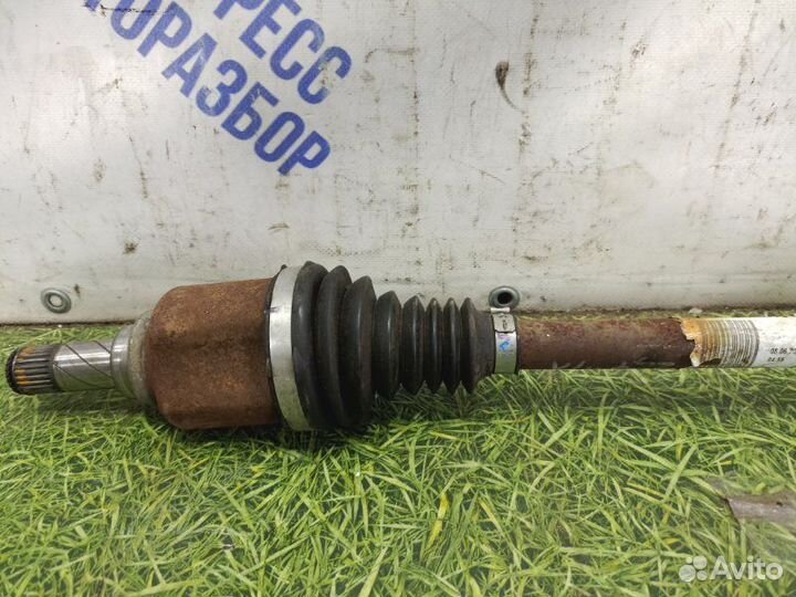 Привод передний левый Renault Fluence седан 1.6