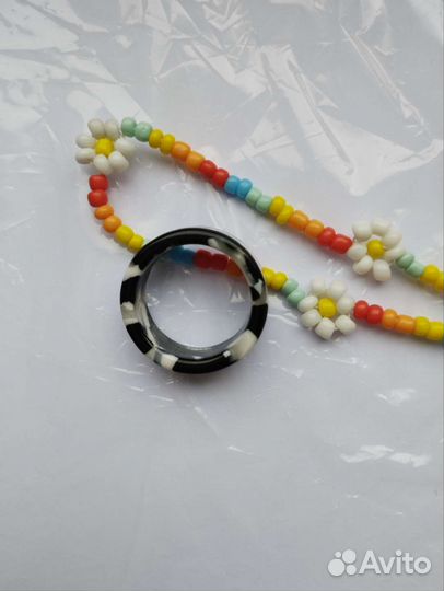 Чокер бисерный с цветочками