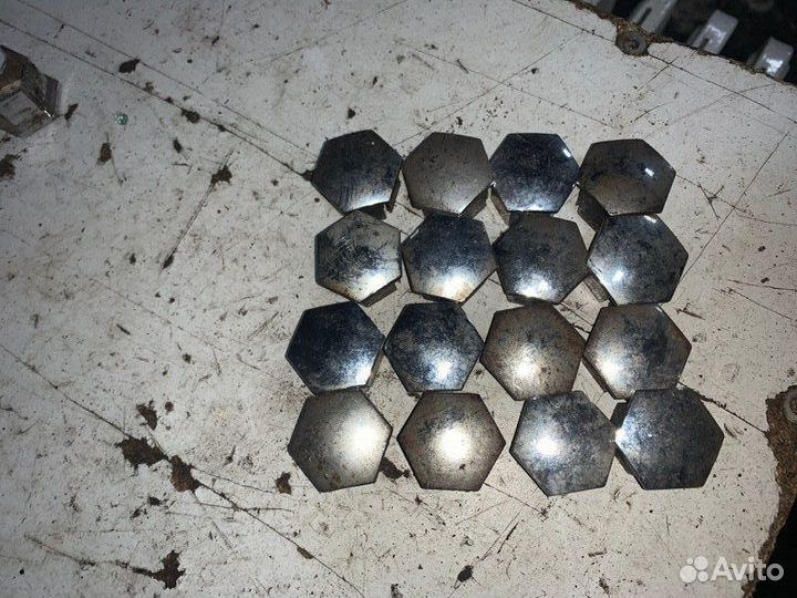 Заглушка колесного диска Peugeot 308