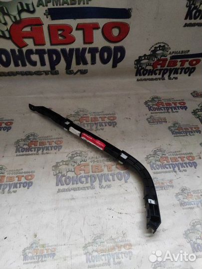 Кронштейн бампера задний правый Honda Civic 8