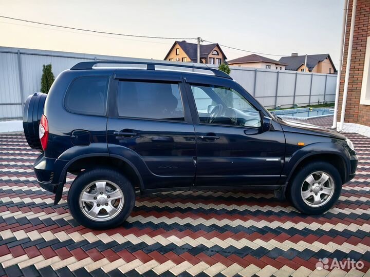 Chevrolet Niva 1.7 МТ, 2010, 150 000 км