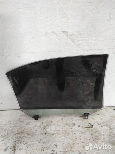 Стекло двери заднее левое Hyundai Elantra XD