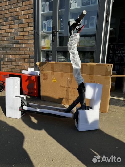 Электросамокат новый Aovapro m365 pro