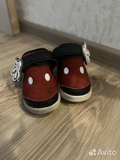Кроссовки adidas детские
