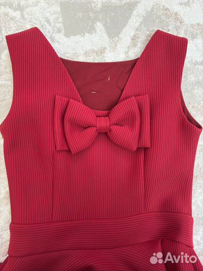 Нарядное женское платье 42