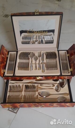 Набор столовых приборов новый