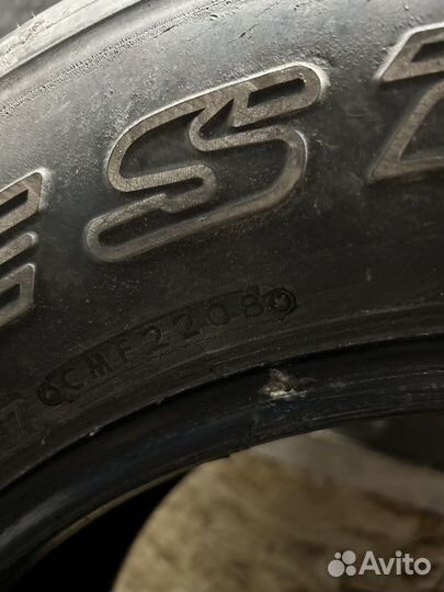 Bridgestone Dueler H/T 275/65 R17
