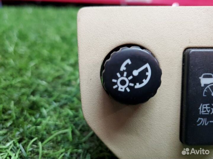 Переключатель яркости подсветки панели приборов