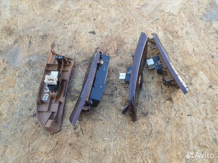 Блок стеклоподъемников Nissan Maxima Cefiro A33