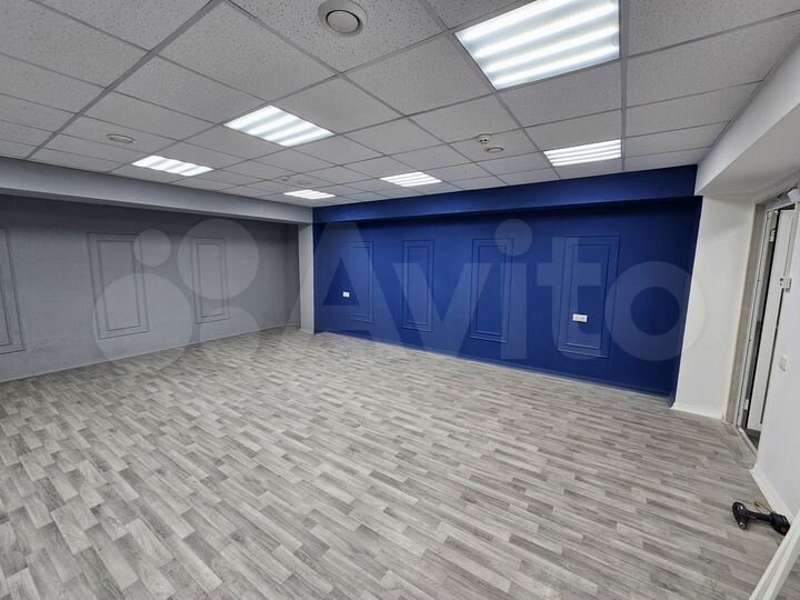 Помещение 41м² - 200 м² в ТЦ Лазурный