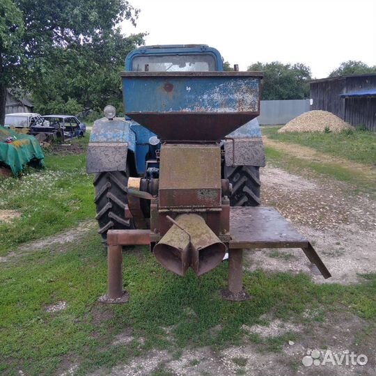 Промышленная дробилка для зерна