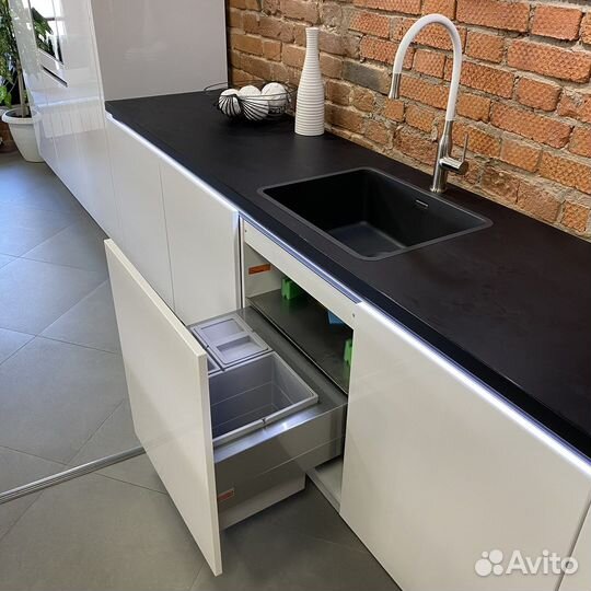 Кухонный гарнитур Nobilia выставочный образец