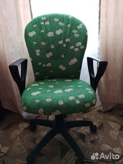 Компьютерное кресло