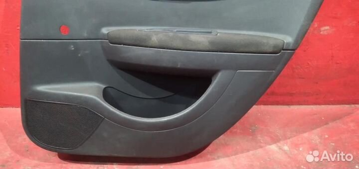 Ситроен С4 обшивка задней правой двери Citroen C4