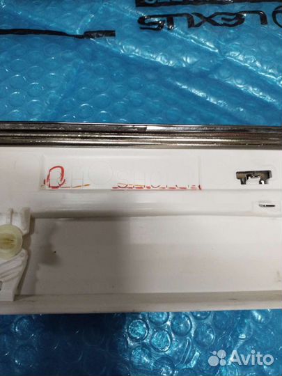 Молдинг двери Лексус Ls 600H задний правый 12-17