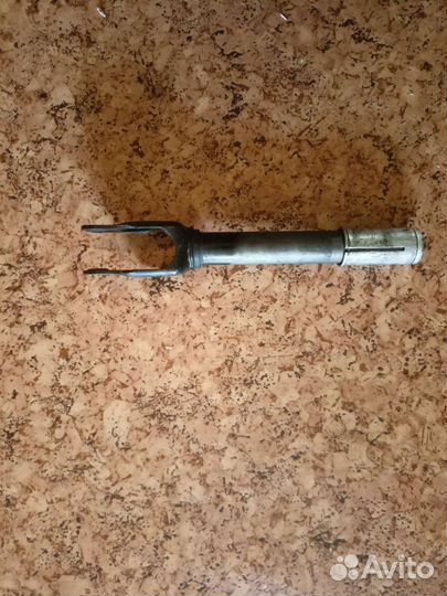 Вилка от самоката