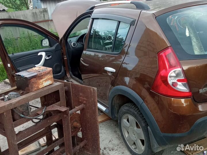 Крылья задние рено сандеро степени 1